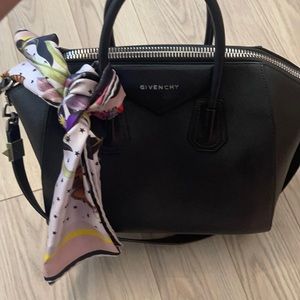 Givenchy Antigona bag medium